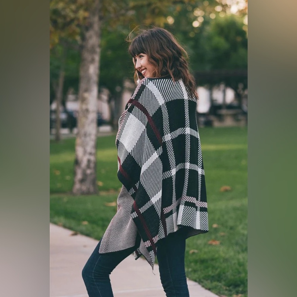 OVERSIZED OPEN FRONT PLAID PONCHO IN BLACK, RED, AND WHITE ONE SIZE FITS ALL - Picture 3 of 14